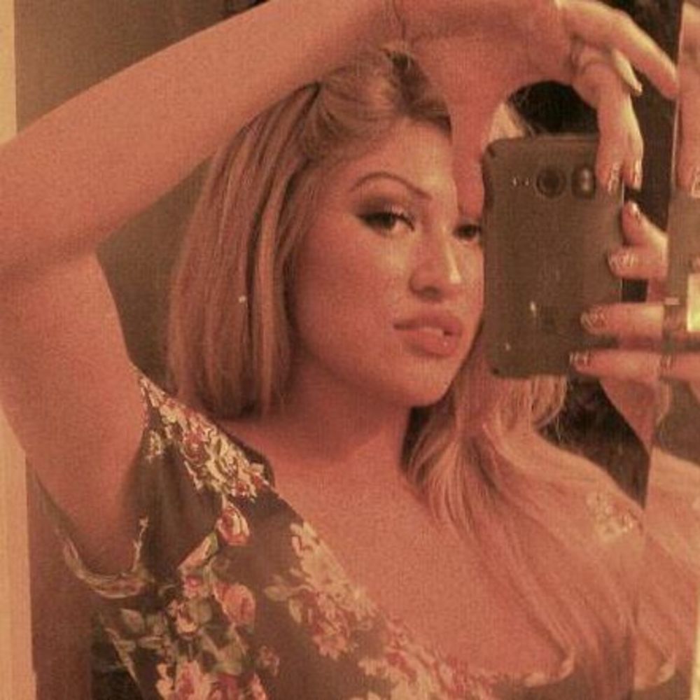 Meet your Posher, Denise